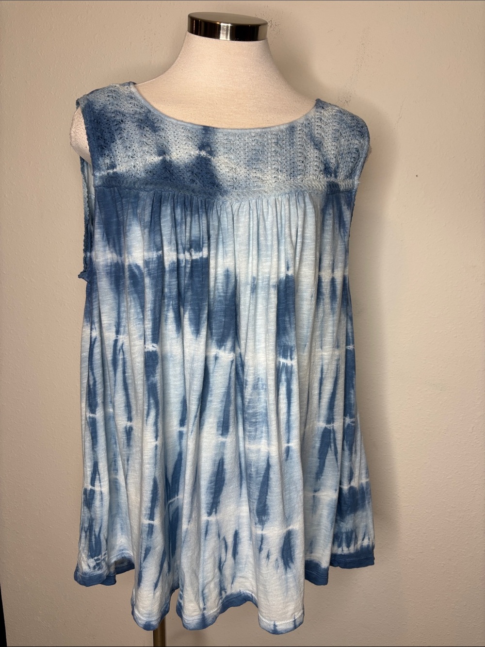 Lane Bryant Blue Tie-Dye Sleeveless Tunic